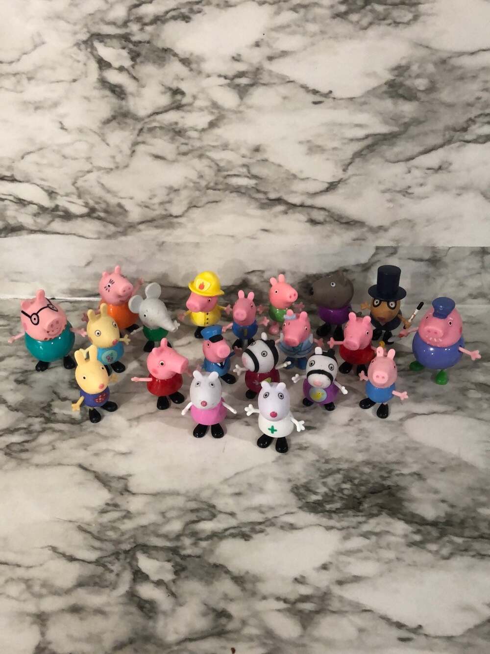 Huge Peppa Pig figure lot